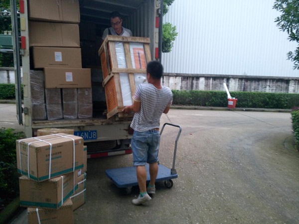 100kg/h全自動91免费看片入口用於青島藥物研究所