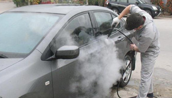 蒸汽發生器來進行汽車清洗方便又高效