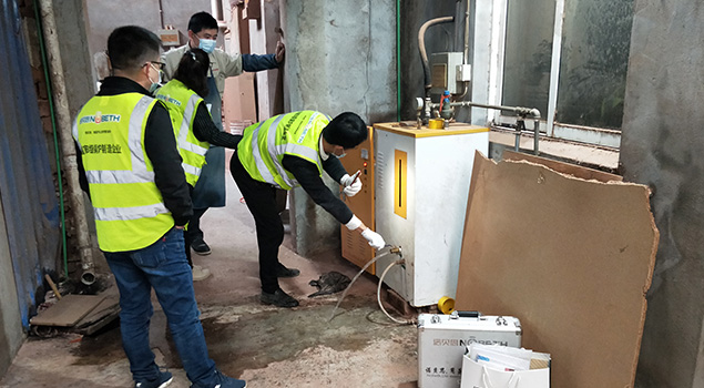 鋼琴榔頭表麵毛氈蒸汽發生器